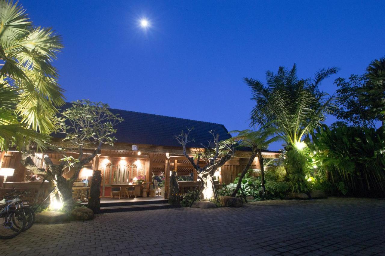 Ubud Valley Boutique Resort Exterior photo